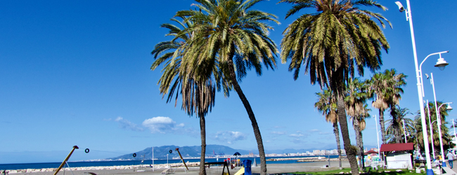 Meerblick in Pedregalejo bei einer Sprachreise in Malaga Blick auf das Meer von der Promenade in Pedregalejo in Malaga